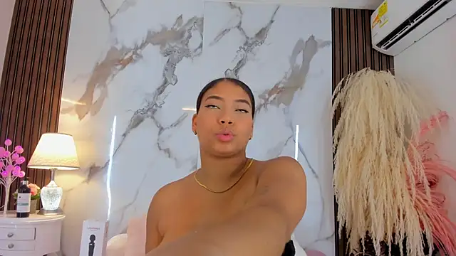 Snapshot of belacampbell chatting on 13, 2, 2025 belacampbell online show from 13, 2, 2025