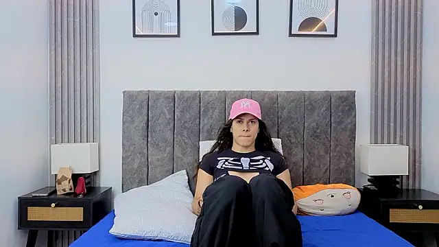 Luciana Ortiz1 online show from 19, 1, 2026