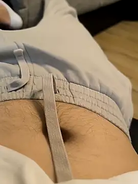 AttractiveSilk5 online show from 12, 9, 2025