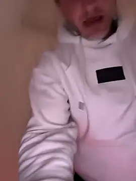 AttractiveSilk5 online show from 8, 4, 2026