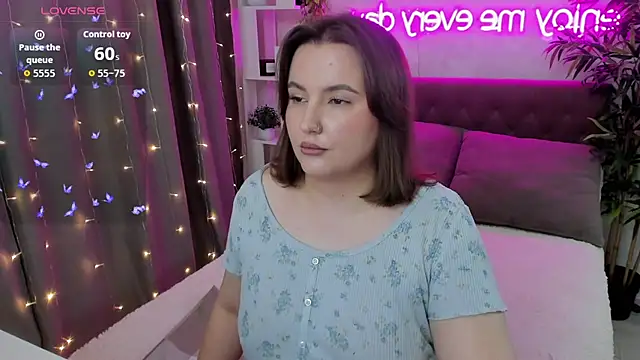 FeralPeach online show from 23, 10, 2025