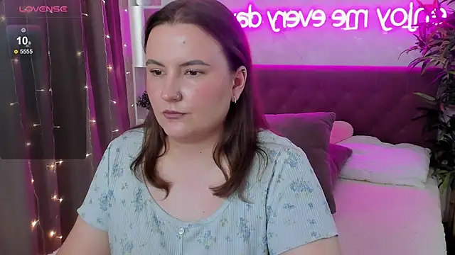 FeralPeach online show from 13, 6, 2026