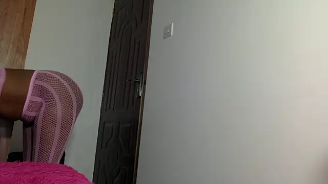 Rose berry online show from 28, 2, 2025