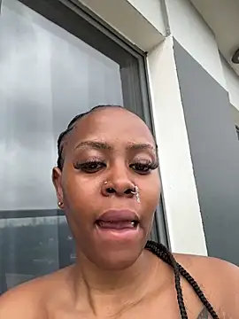 Rose berry online show from 4, 10, 2025