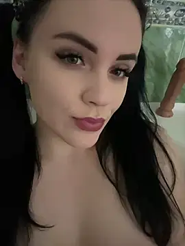 Mia Mayer online show from 5, 2, 2025