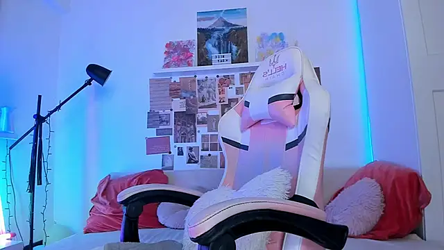 Mia Madden online show from 18, 9, 2025