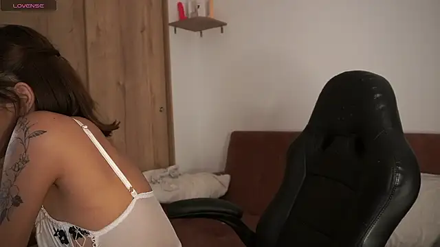 MissKorah online show from 18, 12, 2024