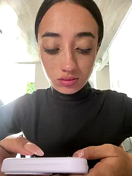 Ady 18 online show from 15, 10, 2025