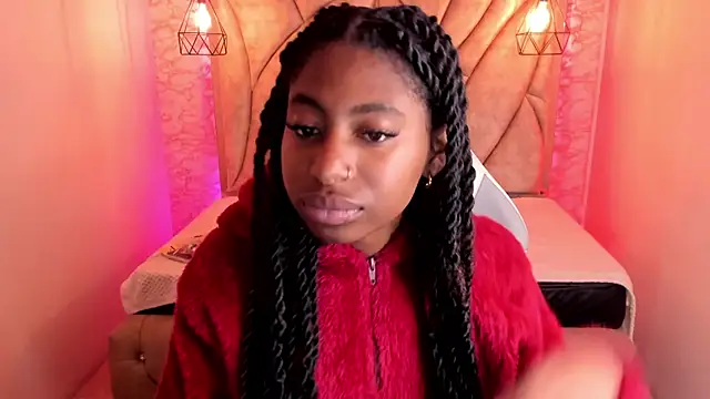 Queen perla  online show from 10, 3, 2025