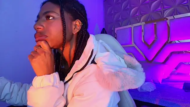 Queen perla  online show from 19, 4, 2026