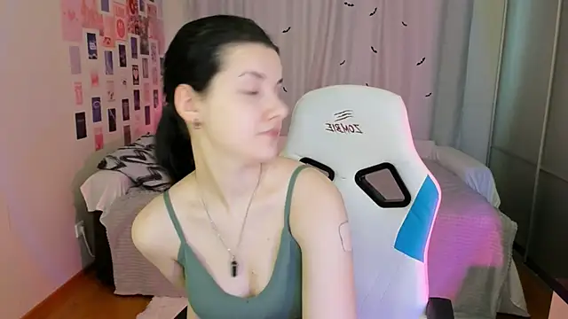 Vanessa Verona online show from 9, 3, 2025