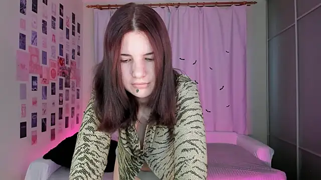 Vanessa Verona online show from 22, 10, 2025