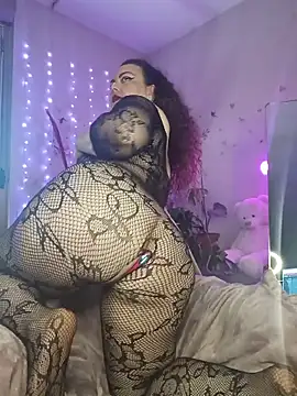 peachgirlmartyna online show from 16, 6, 2026