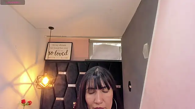 GiaFox  online show from 8, 9, 2025