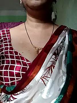 Rosy-B online show from 3, 10, 2025