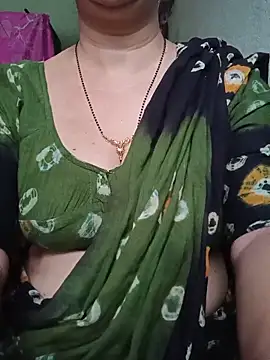 Snapshot of Rosy-B chatting on 19, 5, 2026 Rosy-B online show from 19, 5, 2026