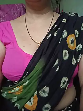 Snapshot of Rosy-B chatting on 30, 5, 2026 Rosy-B online show from 30, 5, 2026