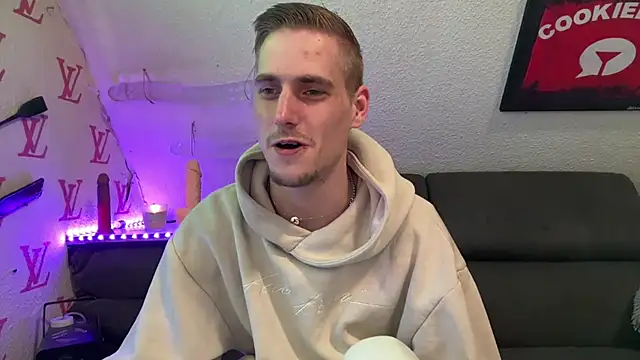 Cookieboy88 online show from 18, 4, 2026