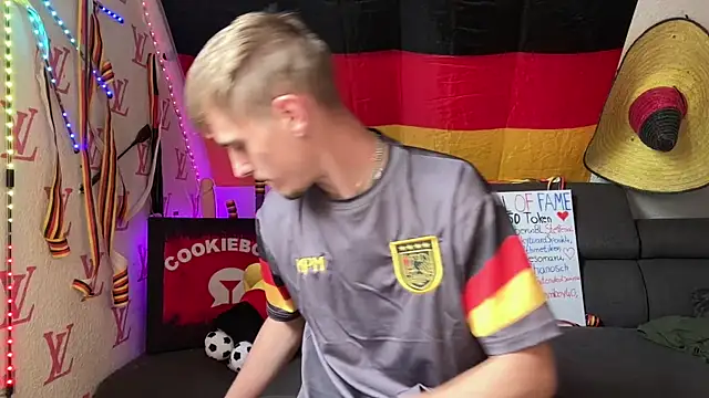 Cookieboy88 online show from 12, 6, 2026