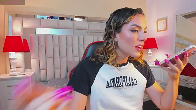 mariiahneedles online show from 4, 2, 2025