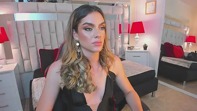 mariiahneedles online show from 9, 2, 2025