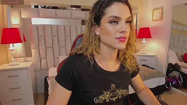 mariiahneedles online show from 19, 2, 2025