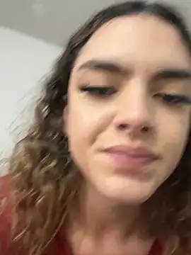 Snapshot of mariiahneedles chatting on 3, 6, 2026 mariiahneedles online show from 3, 6, 2026