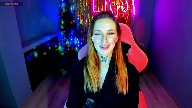 Snapshot of your_tora chatting on 28, 12, 2024 your tora online show from 28, 12, 2024