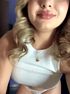 SaraFerreira online show from 8, 9, 2025