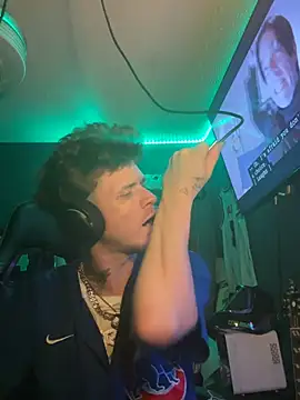 traejddd online show from 28, 6, 2026