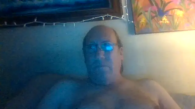 Snapshot of hornyrich69 chatting on 2, 11, 2025 hornyrich69 online show from 2, 11, 2025