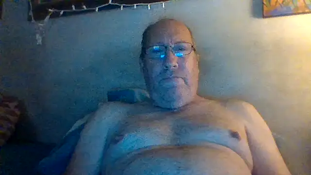 Snapshot of hornyrich69 chatting on 17, 1, 2026 hornyrich69 online show from 17, 1, 2026