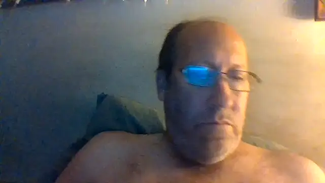 Snapshot of hornyrich69 chatting on 10, 3, 2026 hornyrich69 online show from 10, 3, 2026