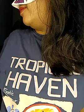 Loveshash1 online show from 31, 10, 2025