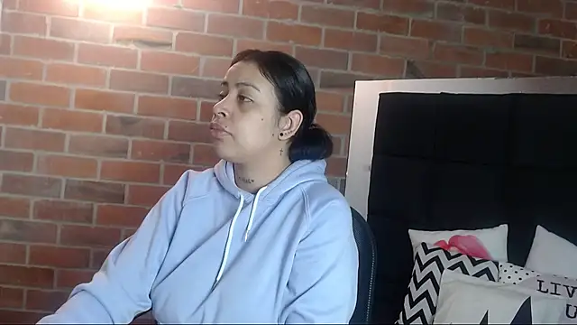 Snapshot of salome__hills1 chatting on 14, 1, 2025 salome hills1 online show from 14, 1, 2025