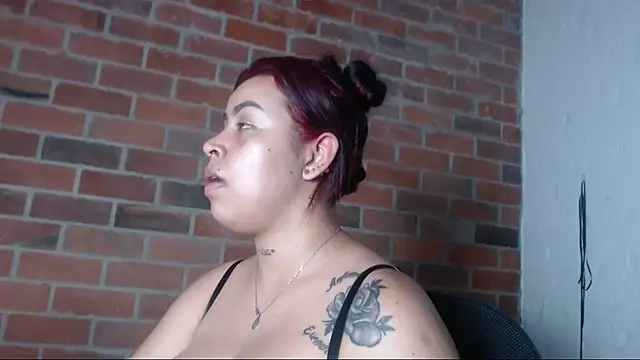 Snapshot of salome__hills1 chatting on 26, 2, 2025 salome hills1 online show from 26, 2, 2025