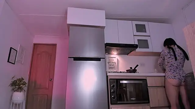 DannaHyde online show from 16, 2, 2025