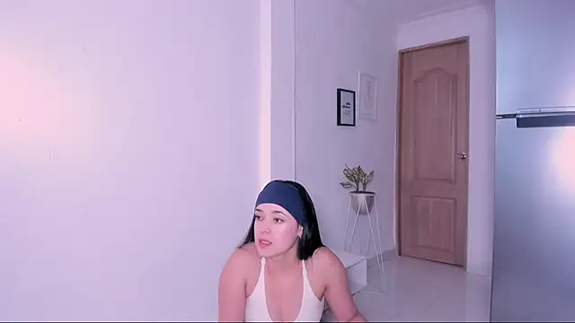 DannaHyde online show from 16, 9, 2025