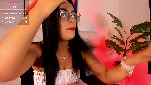 Snapshot of Bianca_zaens2 chatting on 1, 2, 2025 Bianca zaens2 online show from 1, 2, 2025