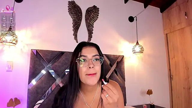 Snapshot of Bianca_zaens2 chatting on 28, 9, 2025 Bianca zaens2 online show from 28, 9, 2025