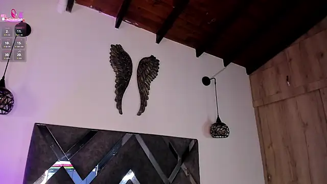 Snapshot of Bianca_zaens2 chatting on 3, 10, 2025 Bianca zaens2 online show from 3, 10, 2025