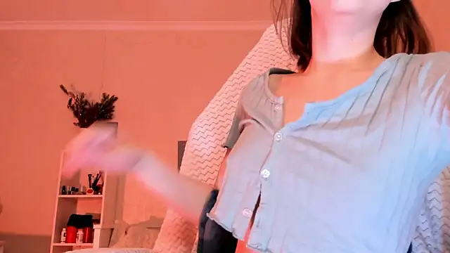 Britney Ross online show from 7, 3, 2026