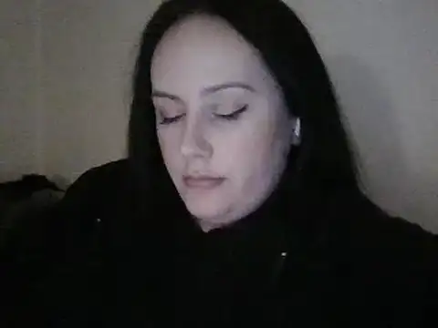 Snapshot of CurvyQueen2023 chatting on 2, 2, 2025 CurvyQueen2023 online show from 2, 2, 2025