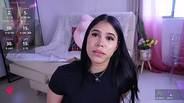 Snapshot of Natasha__Sccott chatting on 6, 11, 2025 Natasha Sccott online show from 6, 11, 2025