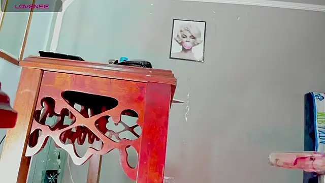 Jimena Grey online show from 23, 4, 2026