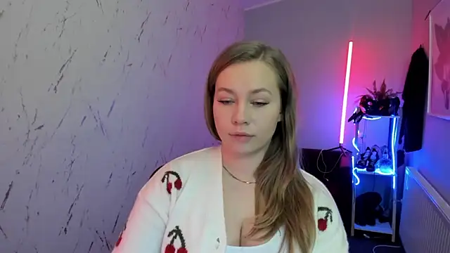 holly xglam online show from 14, 1, 2026