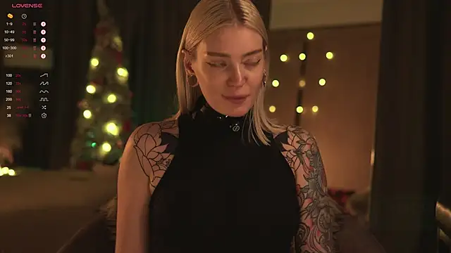 LinaKinky online show from 8, 1, 2025