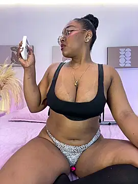 Esmeralda Duarte online show from 14, 4, 2026