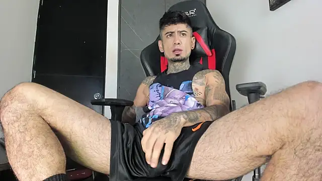 Snapshot of sergiio_mesa27 chatting on 5, 12, 2025 sergiio mesa27 online show from 5, 12, 2025