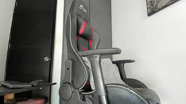 Snapshot of sergiio_mesa27 chatting on 11, 1, 2026 sergiio mesa27 online show from 11, 1, 2026